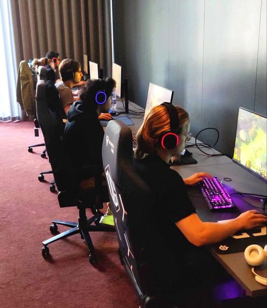 绝地求生游戏中的三位幸存者传奇